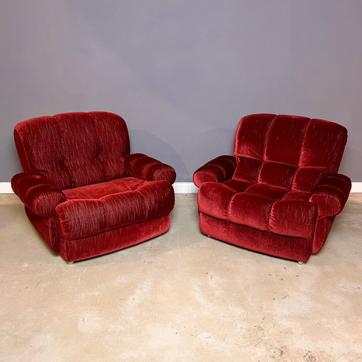 Set/2 Lounge-Sessel aus rotem Samt