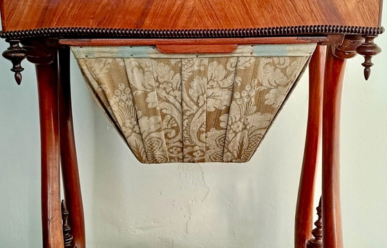 Image 1 of Antiker französischer Nähschrank