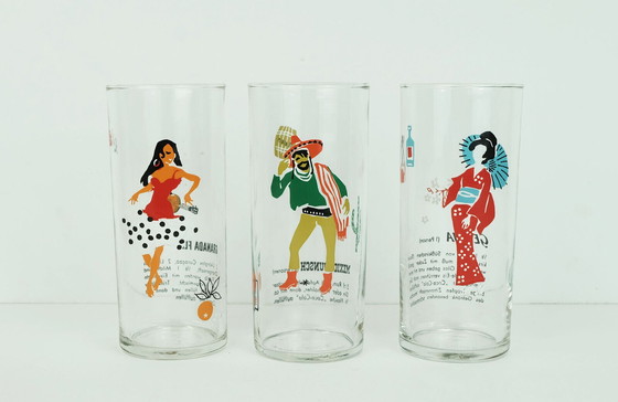 Image 1 of 6 GLÄSER im Messingrahmen mit Bambusgriff, 1950er Jahre.