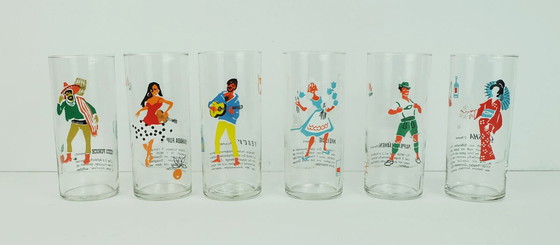 Image 1 of 6 GLÄSER im Messingrahmen mit Bambusgriff, 1950er Jahre.