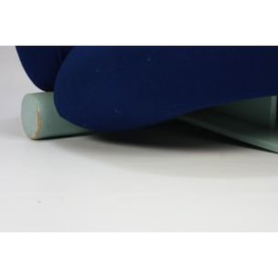 Image 1 of Vintage 200 Lounge Chair für Artifort in blauem Stoff und Holz 1980