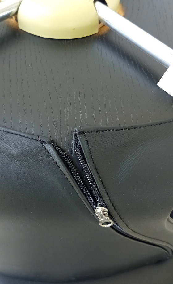 Image 1 of 4x Stühle Arne Jacobsen 3107 Leder