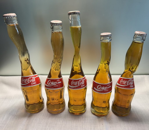 Satz von 5 Artfun Coca-Cola-Flaschen