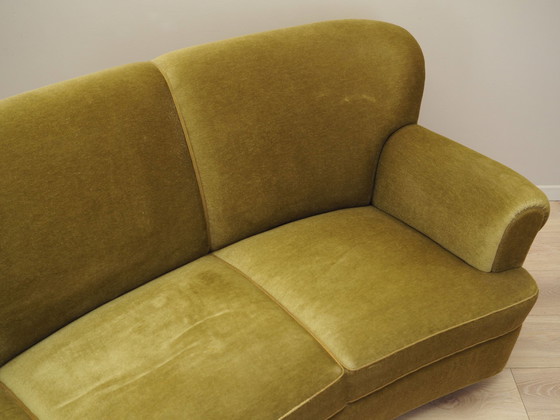 Image 1 of Grünes Velours-Sofa, Dänisches Design, 1960er Jahre, Produktion: Dänemark