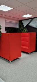2X Deberenn Cara Akustikbank Highline 2,5 Sitzer Rot