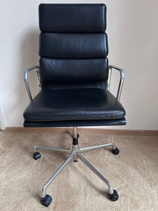 Vitra Soft Pad Chair Ea 219 Drehstuhl