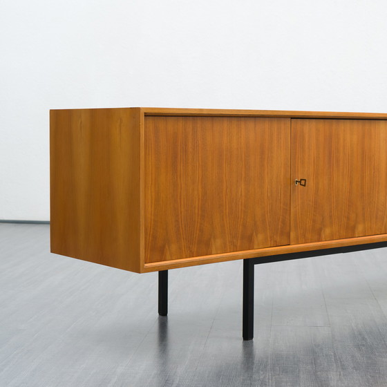 Image 1 of 60er Jahre Sideboard, Nussbaum, restauriert, extralang mit 360cm