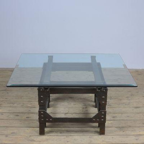 Image 1 of Couchtisch aus Gusseisen