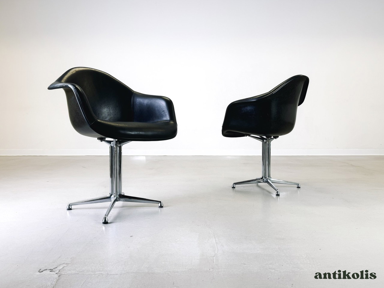 8x La Fonda Mid Century Stuhle Herman Miller Charles Ray Eames Fiberglas