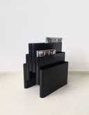 Zeitschriftenkorb aus schwarzem Kunststoff von Giotto Stoppino für Kartell