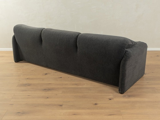 Image 1 of 675 Maralunga Sofa von Vico Magistretti für Cassina
