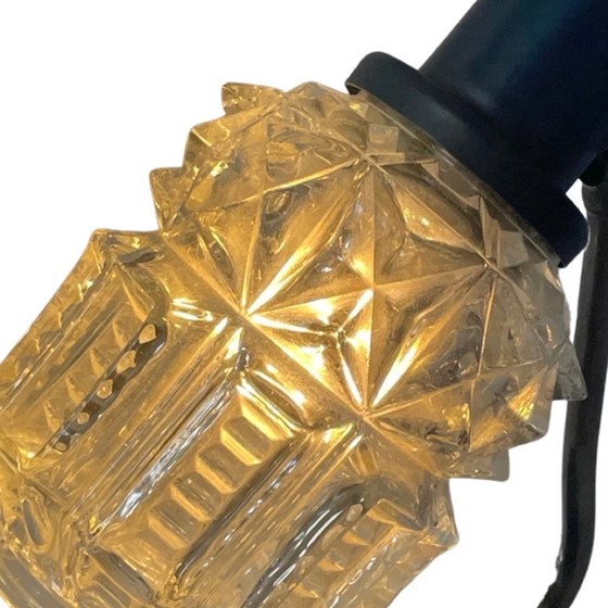 Image 1 of Ca. 50er Jahre Design – Nacht- oder Schreibtischlampe – neu verkabelt – Blau Metallsockel und Pressglasschirm