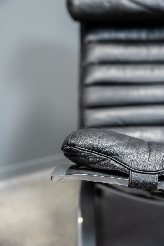 Image 1 of Ari Stuhl+ Hocker, 2x