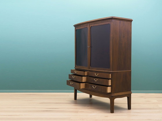 Image 1 of Nussbaumschrank, Dänisches Design, 1960er Jahre, Produktion: Dänemark