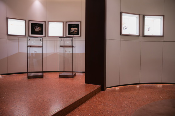 Image 1 of Schmuckvitrine aus Glas