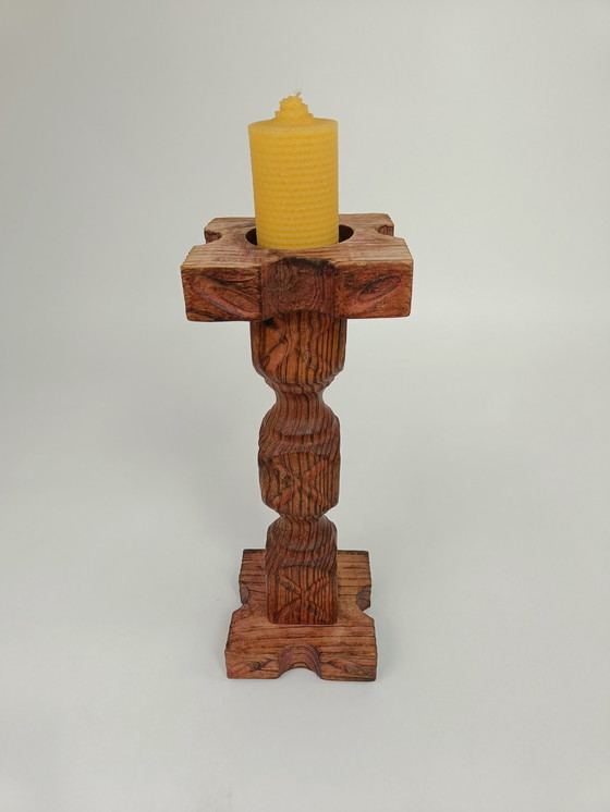 Image 1 of Großer brutalistischer Kerzenleuchter aus Holz