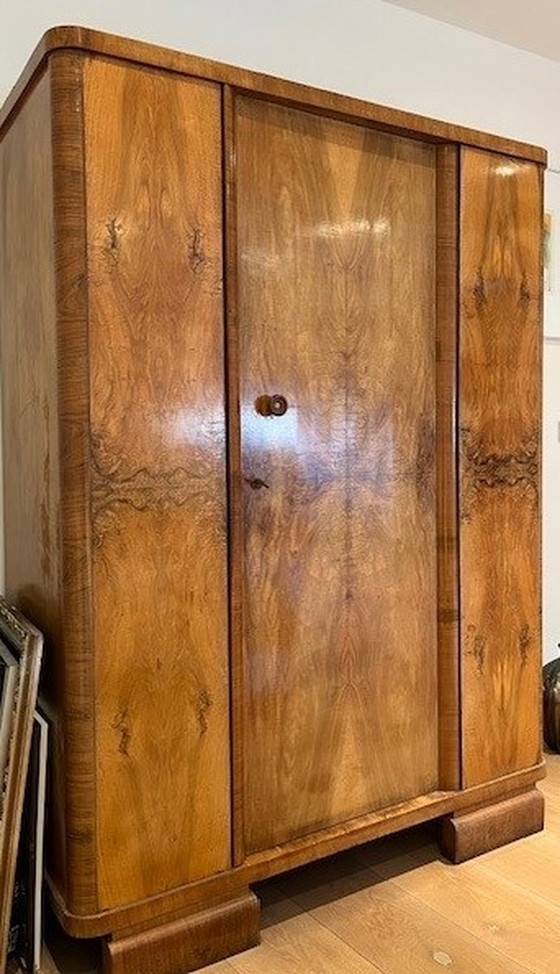 Image 1 of Art Deco Kleiderschrank