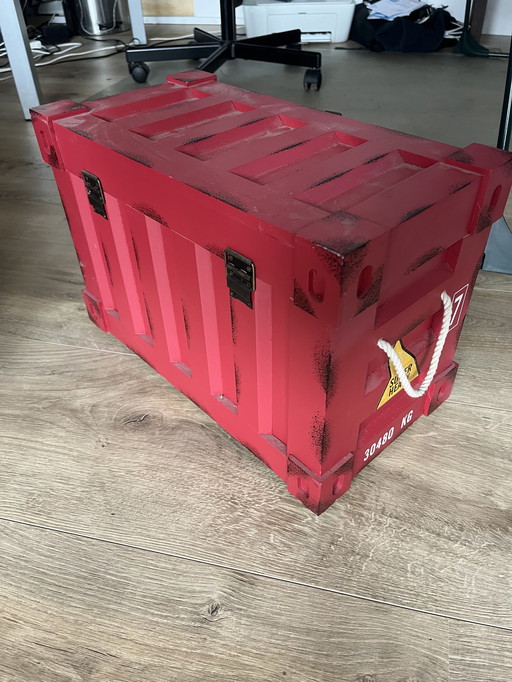 Aufbewahrungsbox in Containerbauweise