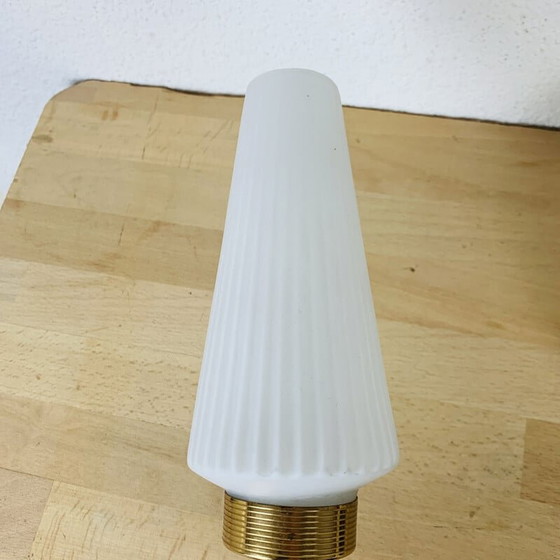 Image 1 of Paar alte Wandlampen aus Messing und Opalin, 1950er Jahre