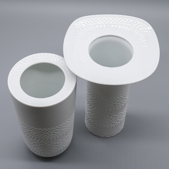 Image 1 of Seltene Manfred Frey Ak Kaiser Biskuit Porzellan Natur Relief Op Art Vase Duo Mcm