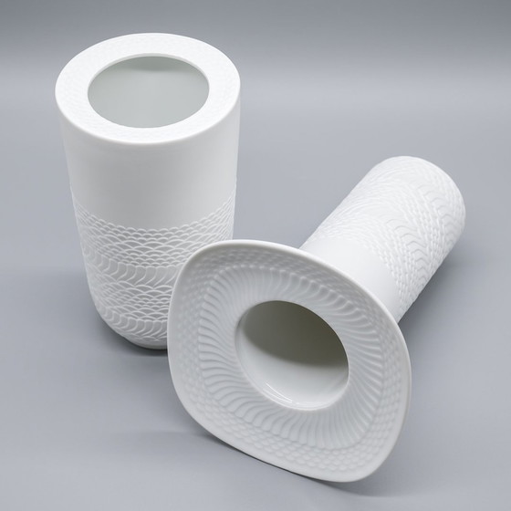 Image 1 of Seltene Manfred Frey Ak Kaiser Biskuit Porzellan Natur Relief Op Art Vase Duo Mcm