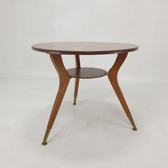 Image 1 of Italienischer Vintage-Beistelltisch aus Holz mit Messingfüßen, 1960er Jahre