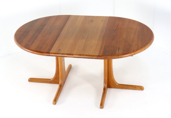Image 1 of Dänischer Massiv Teakholz Rund 1X Ausziehbarer Esstisch 'Kalundborg' Vintage