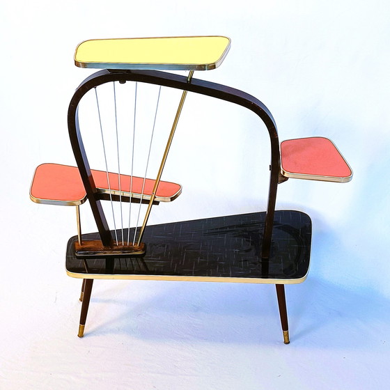 Image 1 of Pflanzentisch mit vier Etagen