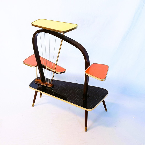 Image 1 of Pflanzentisch mit vier Etagen