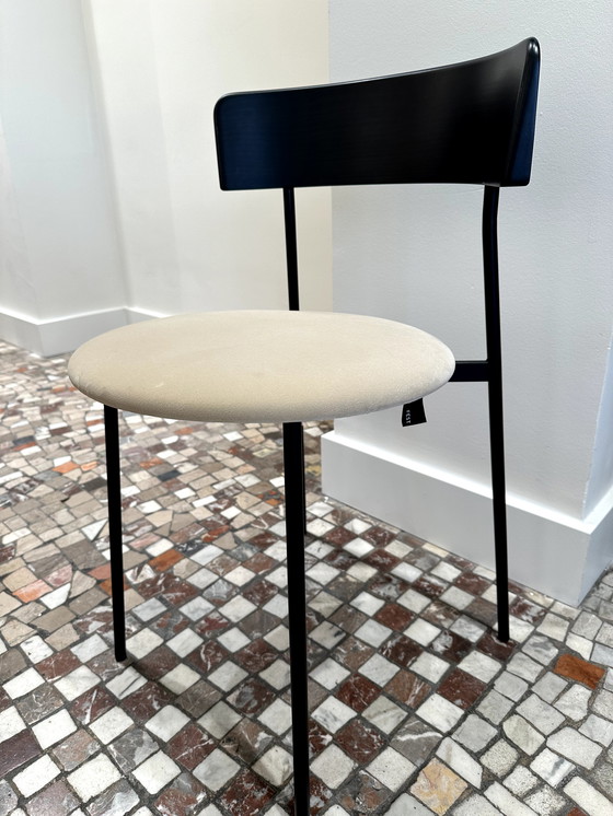 Image 1 of Fest Friday Esszimmerstuhl