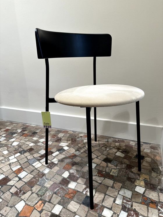 Image 1 of Fest Friday Esszimmerstuhl