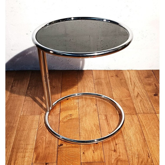 Image 1 of Beistelltisch aus verchromtem Aluminium und Glas von Ellen Grey