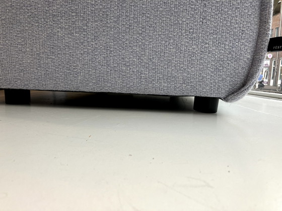 Image 1 of Fest Edge 3-Sitzer-Sofa mit Fußhocker