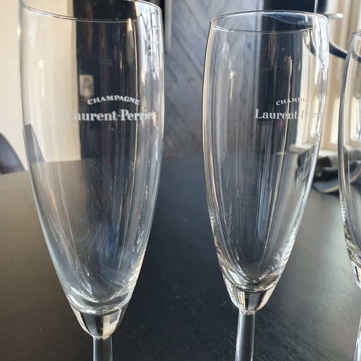 5X Champagnergläser Laurent Perrier