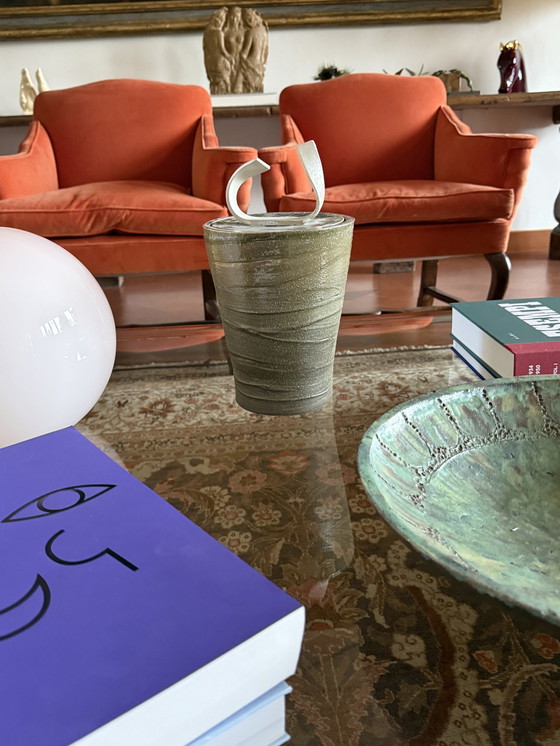 Image 1 of Mid-Century Modern Style Dunkelgrüne kunstvolle Keramikvase, Gabriele Bucci Italien ca. 2000s