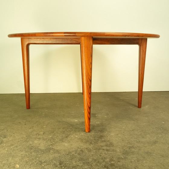 Image 1 of Couchtisch, Massives Teakholz, 1960Er Jahre