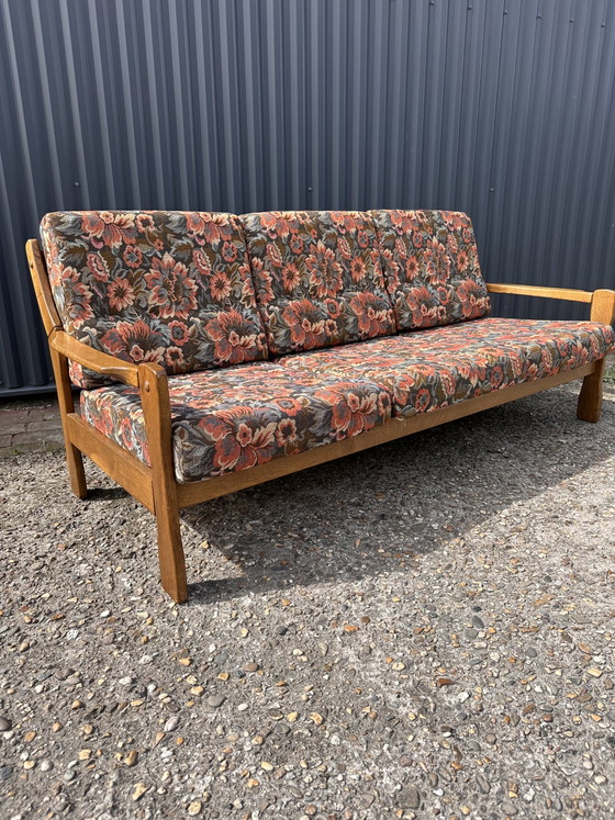 Image 1 of Vintage Sofa geblümt