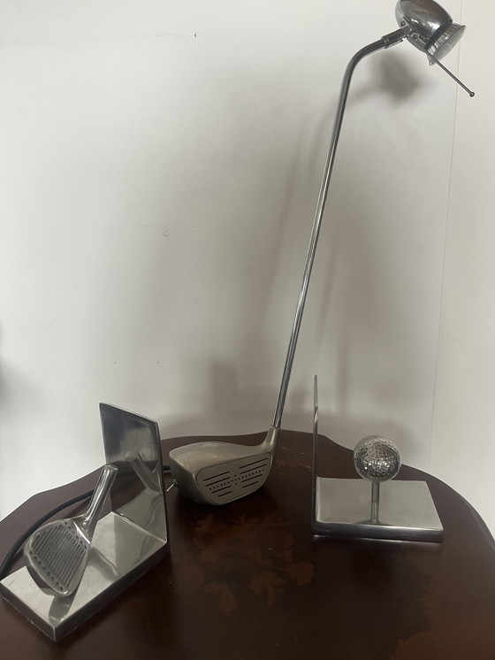 Image 1 of Buro Set Golf Club Design Lampe und Buchstützen