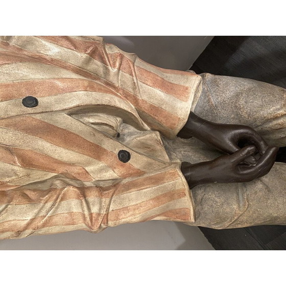 Image 1 of Paar alte Statuten "Die Reichen und die Armen", 1975-1980er Jahre