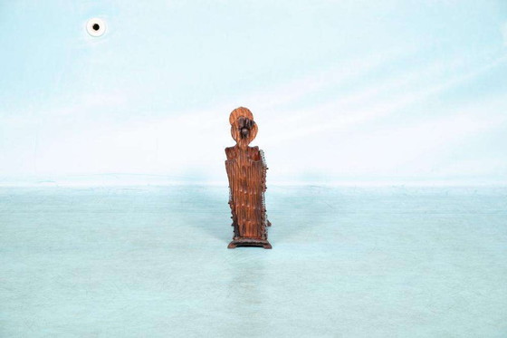 Image 1 of Brutalistischer Zeitschriftenständer aus Holz 70er Jahre, Spanischer Zeitschriftenständer