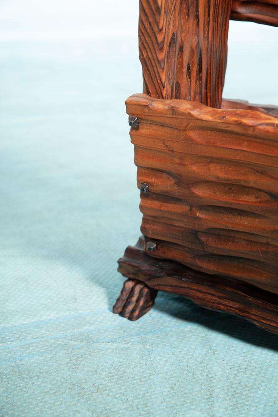 Image 1 of Brutalistischer Zeitschriftenständer aus Holz 70er Jahre, Spanischer Zeitschriftenständer