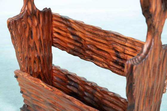 Image 1 of Brutalistischer Zeitschriftenständer aus Holz 70er Jahre, Spanischer Zeitschriftenständer