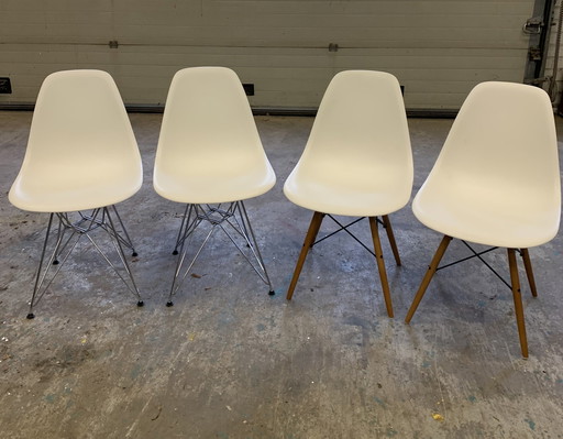 4x Eames Plastic Chair