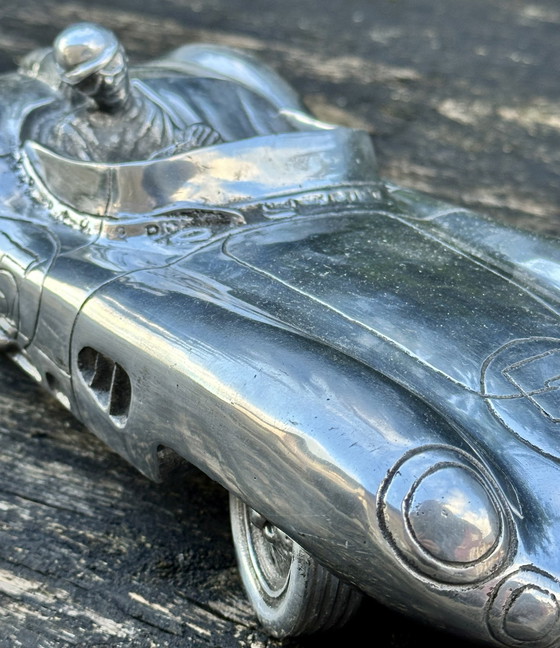 Image 1 of Aston Martin Aluminium Auto 2000