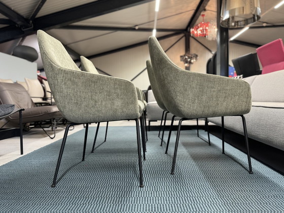 Image 1 of 4 Montis Vico Lazy Dining Chairs Moos Stoff grün