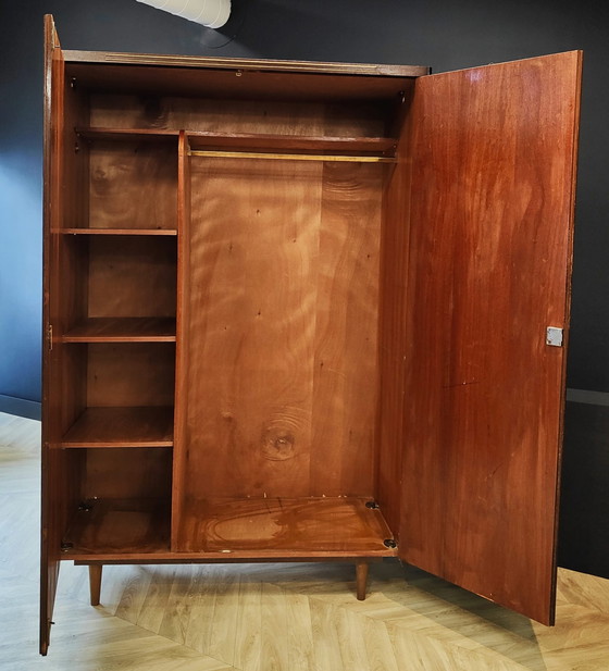 Image 1 of Kleiderschrank aus der Mitte des Jahrhunderts