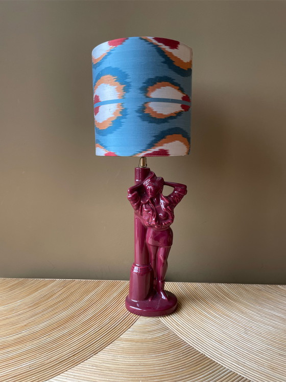 Image 1 of Vintage Damenlampe in Burgunderrot