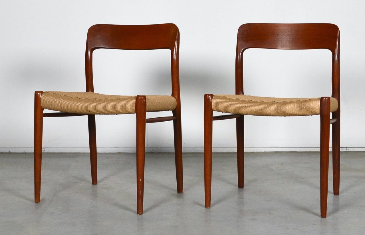 2x Niels Otto Møller Stühle