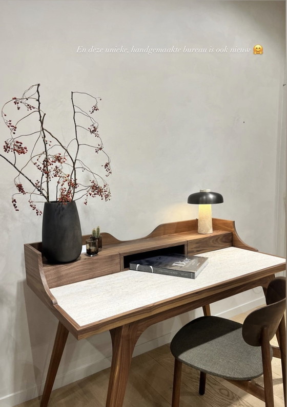 Image 1 of Nussbaum & Marmor Schreibtisch