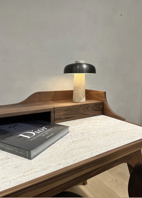 Image 1 of Nussbaum & Marmor Schreibtisch